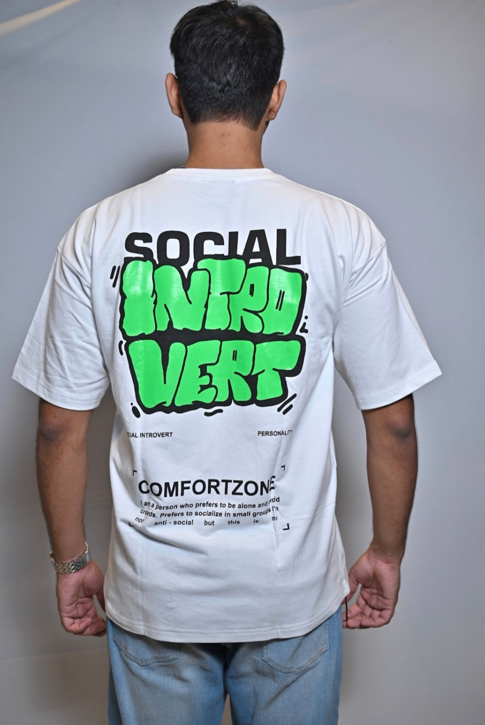SOCIAL INTROVERT OVERSIZED T'SHIRT